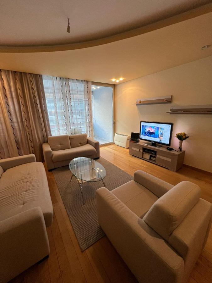 'M&M' Two Bedroom Apartment In Center Of Budva Luaran gambar